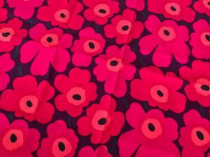 新品★廃盤 marimekko はぎれ生地 mini unikko プラム ミニウニッコ マリメッコ 赤 紫 レッド パープル