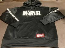 美品MARVEL黒、ロゴ白、ラインロゴ入り、ストレッチパーカ　サイズLL_画像1