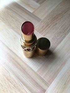 YSL ルージュ ヴォリュプテ シャイン