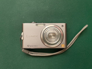 【赤外線カメラ】Panasonic LUMIX DMC-FX60 赤外線フィルターIR-76換装改造