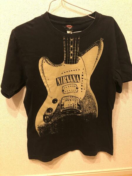 THE GTS NIRVANA ニルヴァーナ ギター柄 TシャツサイズM