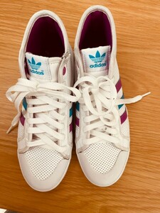 adidas 3stripe　ハイカットスニーカー　23.0cm