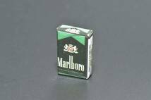 ◆◇ 新品即決 クローラーアクセサリー タバコ箱(マルボロ黒/緑) ◇◆ crl_画像1