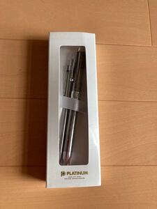ボールペン&シャープペンとボールペン