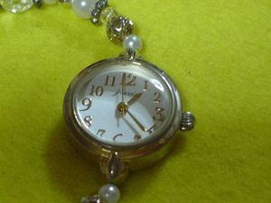 珍品　デザイン　JーAXIS　SUN　FLAME　女性用腕時計　ブレスレットタイプ