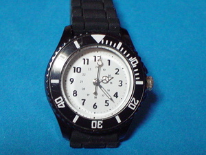 珍品　デザイン　DEEP　DYED　女性用腕時計　24時間表示付き