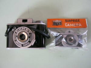 [ tin plate. toy amazing camera large small 2 piece set ( made in Japan )]