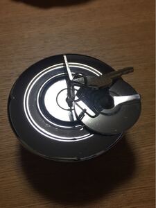 旧車部品 燃料タンクキャップ キー付き 未使用品 給油口キャップ 値下げ