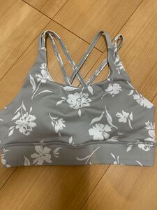 ウェア スポーツウェア ヨガウェア トップス 花柄 可愛い お洒落 サイズM