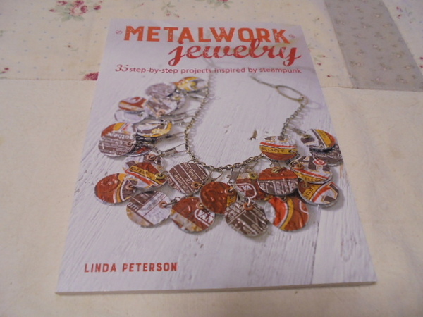 洋書金属加工ジュエリー　Metalwork Jewelry　スチームパンクに触発された35のプロジェクト　ネックレス　リング　バングル　イヤリング