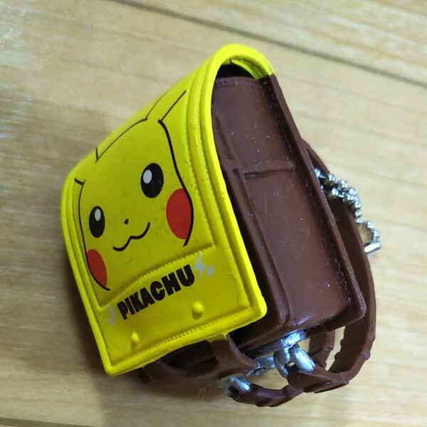ピカチュウ ランドセル型キーチェーンストラップ ミニチュア ポケモン