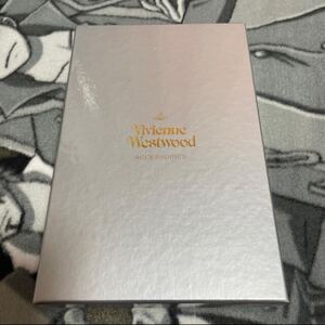 ヴィヴィアンウエストウッド 長財布