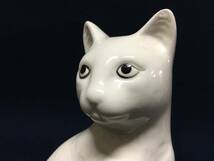 ★【逸品堂】★ 小難有り 耳に小傷 白い猫 ネコ ねこ ホワイトキャット 欧米風な 上品な子猫 置物 白磁 焼き物 陶器 磁器 インテリア 珍品_画像7