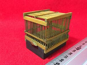 *[ excellent article .]* bamboo made insect . insect cage m Chicago msi.ss bamboo wooden small size . ho taru tent umsi heaven road insect small size living thing insect breeding box . retro 