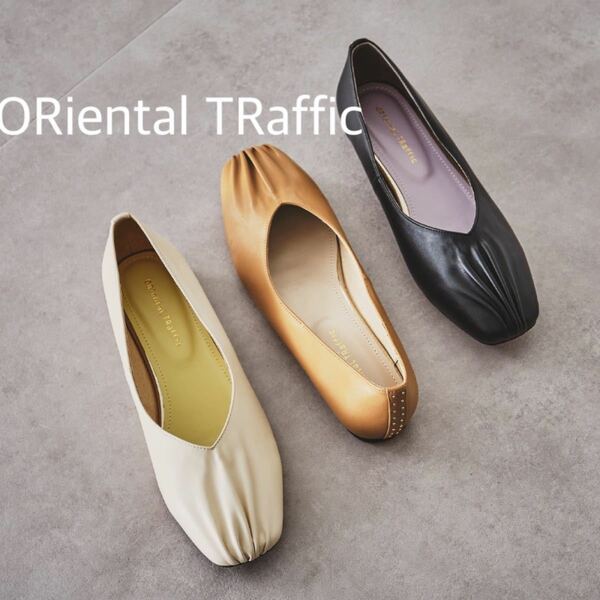 【ORiental TRaffic】フロントギャザー　フラットヒール　パンプス　黒　22.5cm ブラック