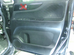 JF1 　N-BOX　運転席　右側　ドアトリム　室内　内装　（インナーハンドル無）