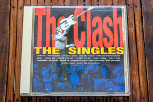 ★【送料無料!】THE CLASH 「THE CLASH SINGLES 」ザ・クラッシュ シングルス CD 国内盤【中古】★