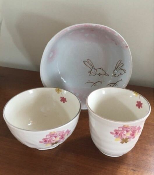 茶碗 湯呑み 兎の皿セット美品