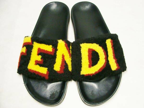 FENDI フェンディ ◇ シープ ラム スキン レザー 羊 皮 革 ムートン ファー サンダル スリッパ