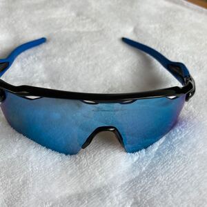 OAKLEY イーブイ オークリー スポーツサングラス ミラーレンズ オークリーサングラス 紫外線対策 軽量