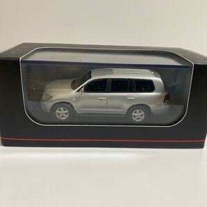 京商 トヨタ ランドクルーザー 200系 1/64 シルバー カラーサンプル 新品未開封品