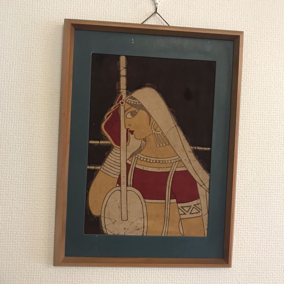 インド製 絵画 布絵 壁掛け インテリア アート 工芸品 額縁 女性 美人画 飾り 装飾品 洋画 画 作品 プレゼント 額装 オブジェ 美術 TK031, 美術品, 絵画, その他