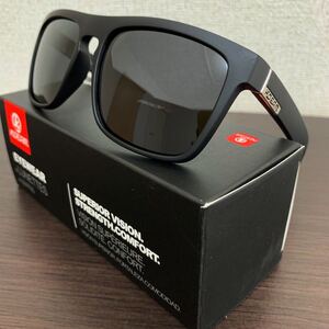 新品未使用♪kdeam最新偏光レンズサングラス ブラックレンズ 即購入可!