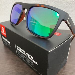新品未使用♪kdeam最新偏光レンズサングラス グリーンミラーレンズ 即購入可!
