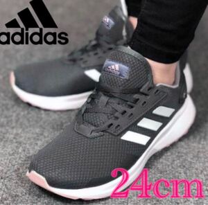 adidas ランニングシューズ 24cm