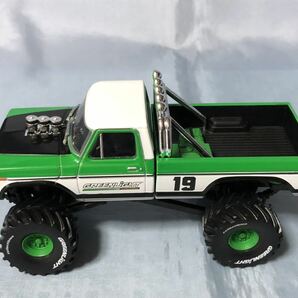 グリーンライト製  フォード F-250 モンスター トラック   1974年    1/43の画像2