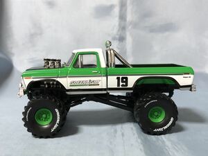 グリーンライト製　　フォード　F-250 モンスター　トラック　　　1974年　　　　1/43