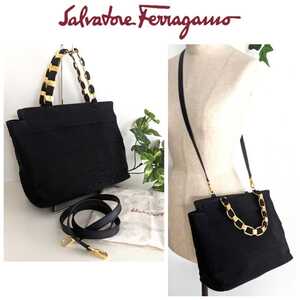 美品 Ferragamo フェラガモ チェーン ヴァラ 2way ショルダーバッグ 鞄 ミニバッグ トート ハンドバッグ フリル 黒 ブラック ゴールド