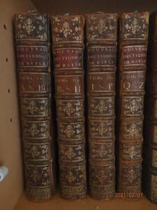  Pierre veil history . judgement dictionary 1705 year . all 4 volume folio Pierre Bayle DIctionnaire historique et critique