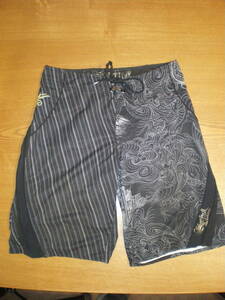 ★オニール サーフパンツ ボードショーツ O`NEILL SURF PANTS BOARD SHORTS SUPERFREAK ブラック/ストライプ/柄 サイズ 30インチ★ 