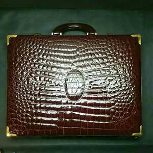 [Cartier] top class * Cartier special order order goods crocodile attache case * business bag briefcase document bag second bag 