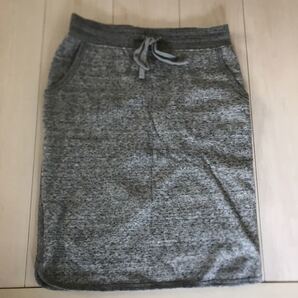 ユニクロ スウェットスカート UNIQLO サイズM 裏起毛 タイトスカート ひざ丈スカート シンプル グレー