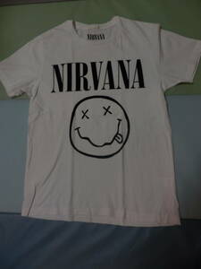 美品 GU ジーユー（ ユニクロ UNIQLO 2ndブランド）NIRVANA ニルヴァーナ コラボ Ｔシャツ 男女兼用 直営店購入品 ユニセックス可 サイズM