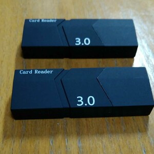 USBマイクロsdカードリーダー2つ