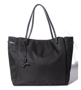 ★期間限定お値下げ アニエスベー agnes b. トートバッグ ナイロン VOYAGE FEMME チャーム付き 黒色 大容量
