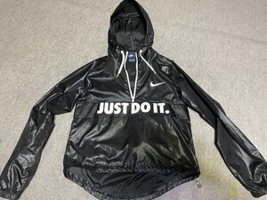NIKE ウインドブレーカー