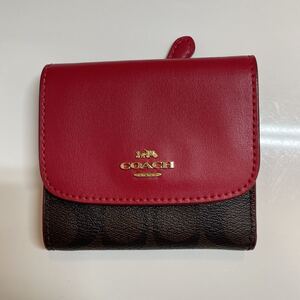 COACH 三つ折り財布