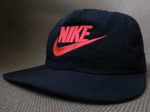 90's 日本製 NIKE 銀タグ SWOOSH ロゴ 刺繍 ナイロン スナップバック キャップ ブラック ナイキ スウォッシュ CAP ハット ヴィンテージ NSW