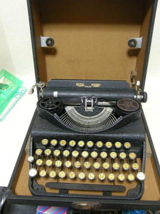  typewriter ROYAL SENIOR SIGNET black still . writing sama ⑤