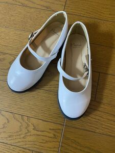 発表会　フォーマル　シューズ　女の子　靴　白　ホワイト　ストラップ付き　20センチ　ローファー