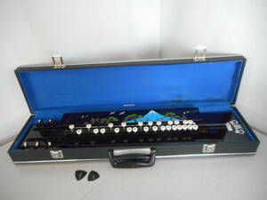 H9627 Koga Taisho koto with hard case Mt Fuji 