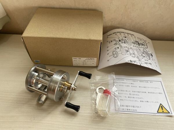 ☆★ 激レア 五十鈴工業 ベイトリール Tabby 300 タビー 300 新品 ☆★