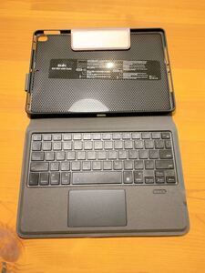 iPad 10.2インチ/10.5インチ キーボード付きカバー ピンク