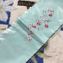 刺繍半襟♪定価4000円♪定形外140円♪豪華_画像1