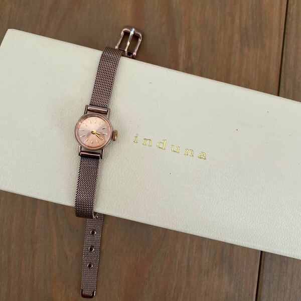 induna ピンクゴールド　腕時計