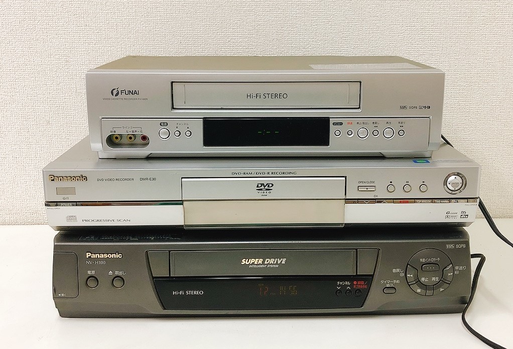 豊富なギフト Panasonic DIGA DMR-E30 DVDビデオレコーダー DVDレコーダー